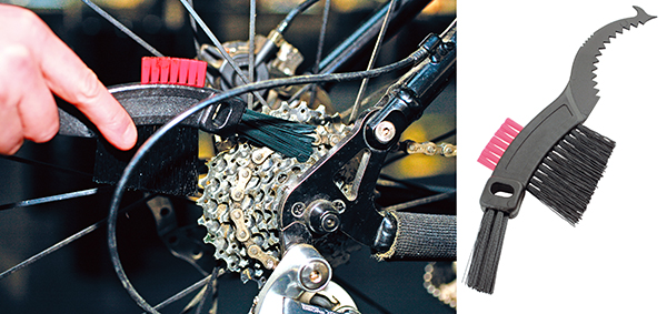 Strong and light chain and cog brush
