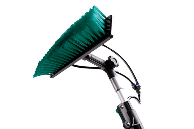 Kamasa 56169 Extendable 24" Solar Panel/Conservatory Brush