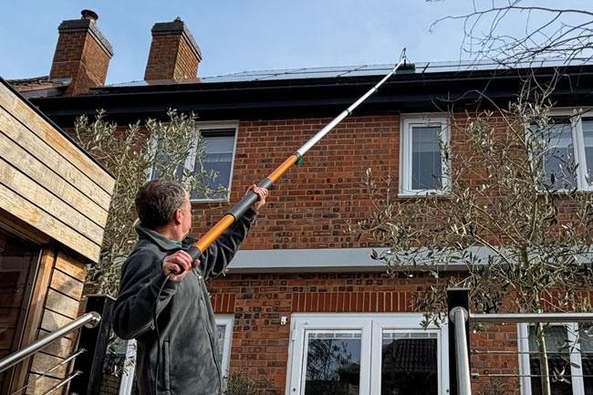 Kamasa 56169 Extendable 24" Solar Panel/Conservatory Brush